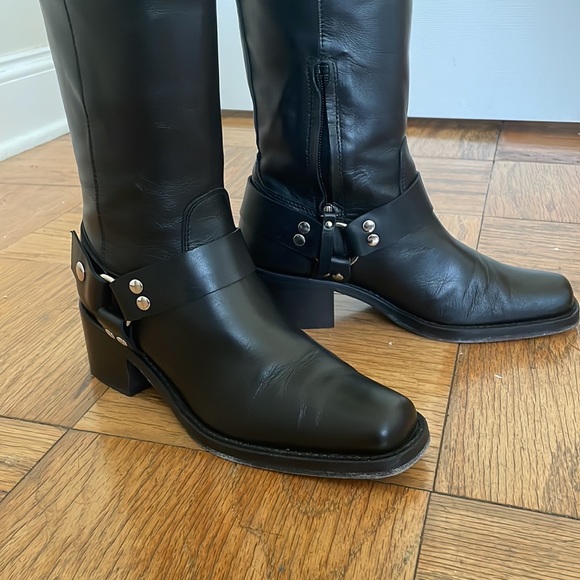 Toral Black Knee-high Biker Boots - Picture 4 of 4